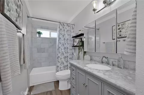 Bath - 962 E Bastanchury, Placentia, CA 92870 photo 2 of 2