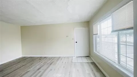 Living - 1083 Gaviota Ave, Long Beach, CA 90813 photo 2 of 3