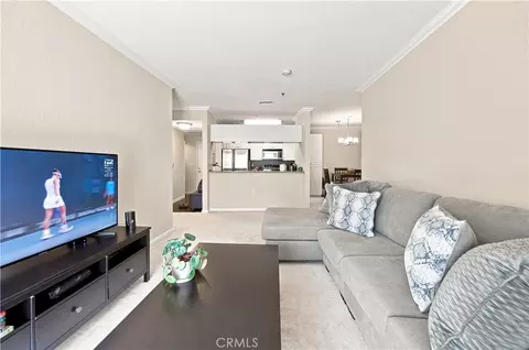 Living - 838 Pine, Long Beach, CA 90813 photo 2 of 3