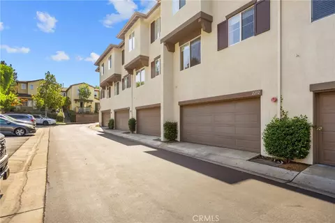 Exterior - 2252 Schlaepfer, Fullerton, CA 92833 photo 5 of 12