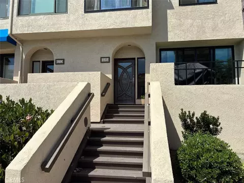 16506 Bordeaux, Huntington Beach, CA 92649