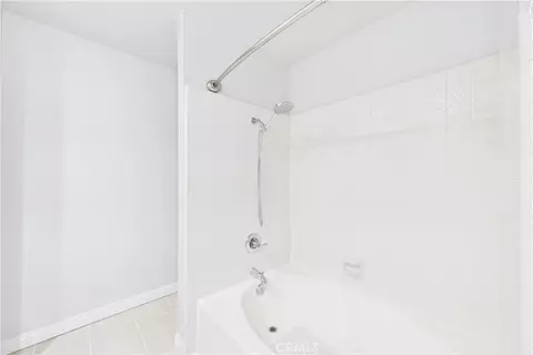 Bath - 9253 Walker St, Cypress, CA 90630 photo 4 of 7