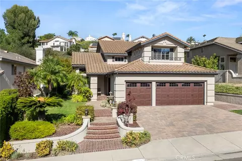 984 S Creekview, Anaheim, CA 92808