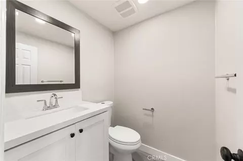 Bath - 1722 Mitchell #36, Tustin, CA 92780 photo 1 of 2