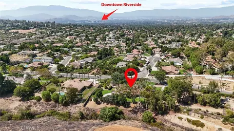 View/Area - 1818 Old Bridge Rd, Riverside, CA 92506 photo 2 of 3