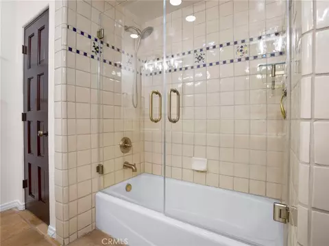Bath - 1818 Old Bridge Rd, Riverside, CA 92506 photo 5 of 5