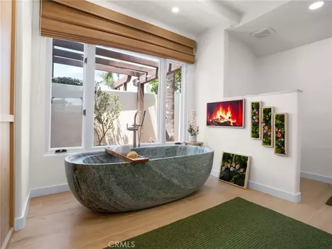 Bath - 1818 Old Bridge Rd, Riverside, CA 92506 photo 1 of 5