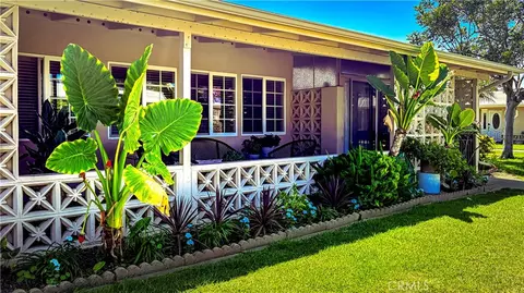 1720 Interlachen Rd M12-41e, Seal Beach, CA 90740