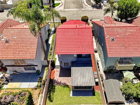 View/Area - 623 W Indigo St, Compton, CA 90220 photo 2 of 6