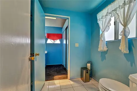 Bath - 623 W Indigo St, Compton, CA 90220 photo 5 of 6