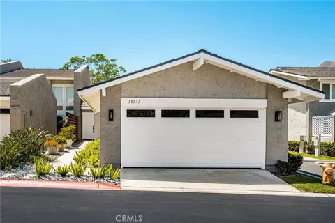 18571 Vallarta Dr, Huntington Beach, CA 92646
