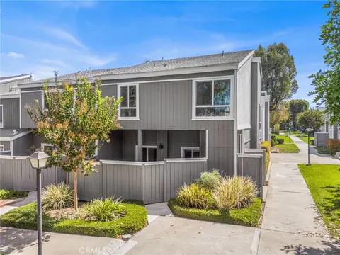 2710 W Segerstrom Ave #F, Santa Ana, CA 92704