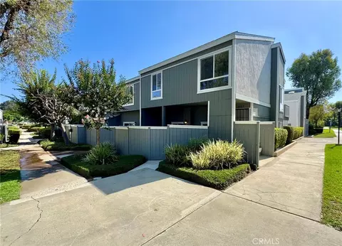 2710 W Segerstrom Ave #F, Santa Ana, CA 92704