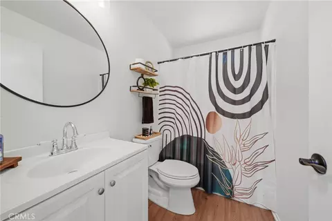 Bath - 2401 Acorn, Ontario, CA 91761 photo 4 of 5