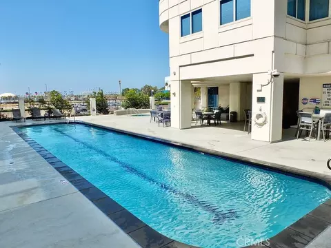Exterior - 525 E Seaside Way 1007, Long Beach, CA 90802 photo 8 of 10