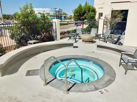 Exterior - 525 E Seaside Way 1007, Long Beach, CA 90802 photo 6 of 10