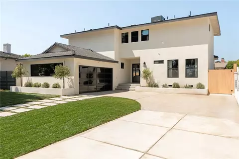 Exterior - 6829 E Parapet, Long Beach, CA 90808 photo 2 of 3