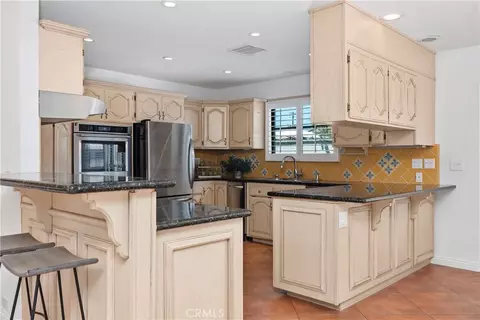 Kitchen - 986 Post Rd, Costa Mesa, CA 92626 photo 2 of 5