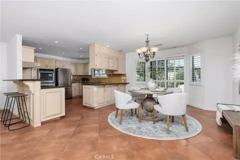 Dining - 986 Post Rd, Costa Mesa, CA 92626 photo 2 of 6
