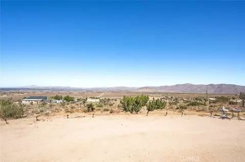 Exterior - 9459 Valley Vis, Apple Valley, CA 92308 photo 4 of 9