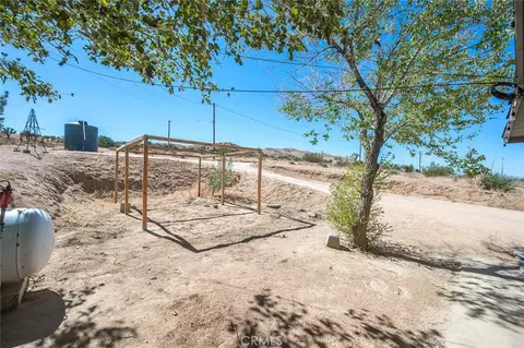 Exterior - 9459 Valley Vis, Apple Valley, CA 92308 photo 7 of 9