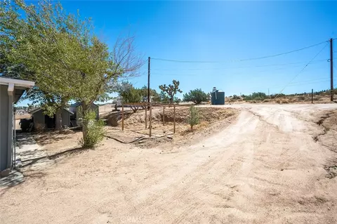 Exterior - 9459 Valley Vis, Apple Valley, CA 92308 photo 6 of 9