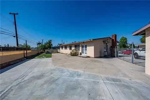 Exterior - 807 W Lemon St, Brea, CA 92821 photo 4 of 8