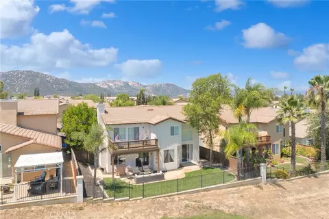 View/Area - 45894 Paseo Gallante, Temecula, CA 92592 photo 3 of 8
