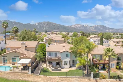 View/Area - 45894 Paseo Gallante, Temecula, CA 92592 photo 4 of 8