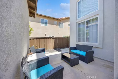 Exterior - 45894 Paseo Gallante, Temecula, CA 92592 photo 7 of 10