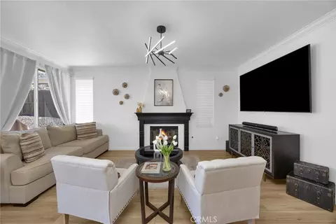 Living - 45894 Paseo Gallante, Temecula, CA 92592 photo 1 of 2