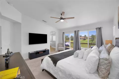 Bedroom - 45894 Paseo Gallante, Temecula, CA 92592 photo 3 of 11