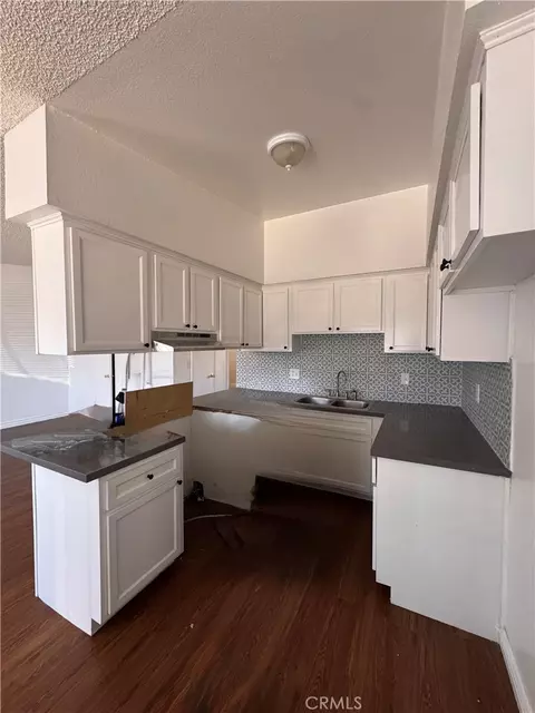 Kitchen - 9140 E, Hesperia, CA 92345 photo 1 of 2