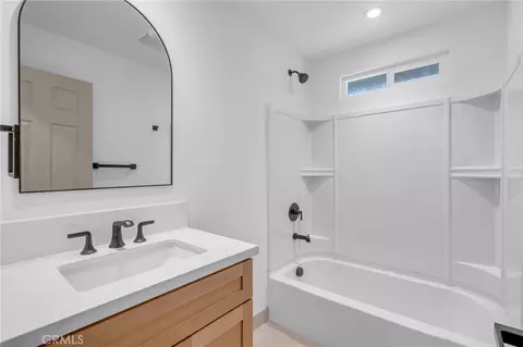 Bath - 23485 Marshall St, Perris, CA 92570 photo 1 of 3