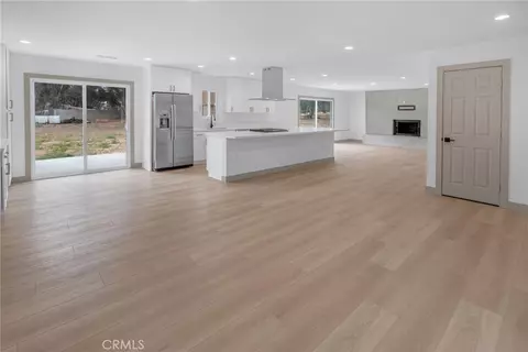 Living - 23485 Marshall St, Perris, CA 92570 photo 2 of 4