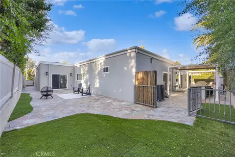 Exterior - 6380 E Bixby Hl, Long Beach, CA 90815 photo 11 of 14