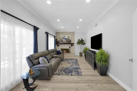 Living - 6380 E Bixby Hl, Long Beach, CA 90815 photo 1 of 1