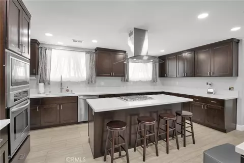 Kitchen - 6380 E Bixby Hl, Long Beach, CA 90815 photo 1 of 2