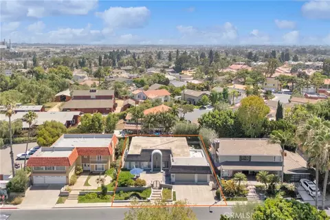 View/Area - 6380 E Bixby Hl, Long Beach, CA 90815 photo 3 of 5