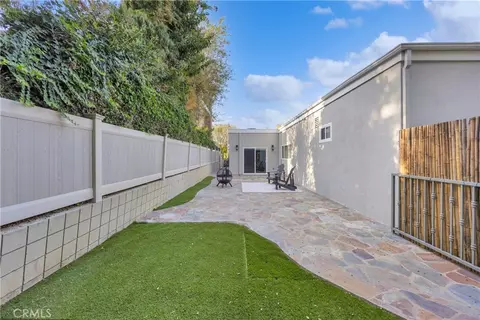 Exterior - 6380 E Bixby Hl, Long Beach, CA 90815 photo 12 of 14