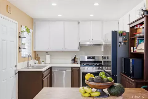 Kitchen - 23500 Maribel, Carson, CA 90745 photo 3 of 4
