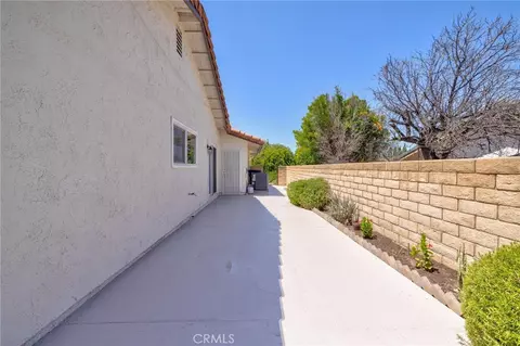 Exterior - 6826 Ranchgrove Rd, Riverside, CA 92506 photo 6 of 10