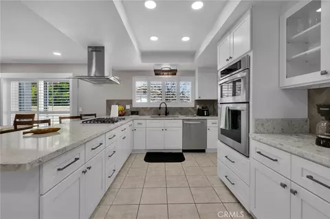 Kitchen - 6826 Ranchgrove Rd, Riverside, CA 92506 photo 5 of 5