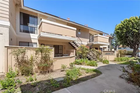 7730 Briarglen Loop #L, Stanton, CA 90680 photo 2