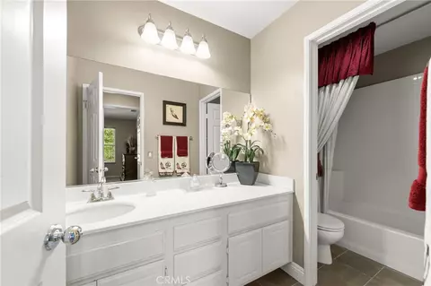 Bath - 78 Crocus, Redlands, CA 92373 photo 1 of 4