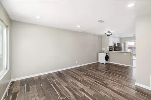 Living - 10340 Carefree Dr, Santee, CA 92071 photo 2 of 6