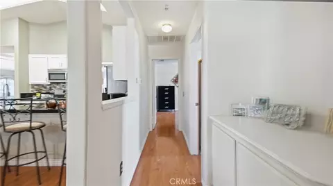 Entry Way - 14405 Cedar, Hesperia, CA 92344 photo 3 of 3