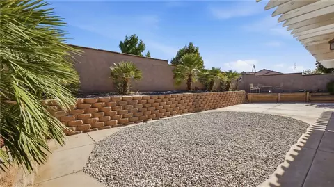Exterior - 14405 Cedar, Hesperia, CA 92344 photo 2 of 5