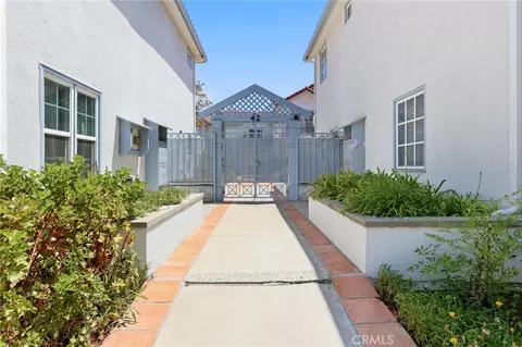 42 N Michigan, Pasadena, CA 91106