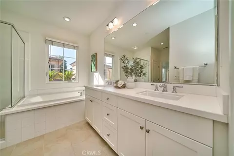 Bath - 53 Open Range, Irvine, CA 92602 photo 6 of 10